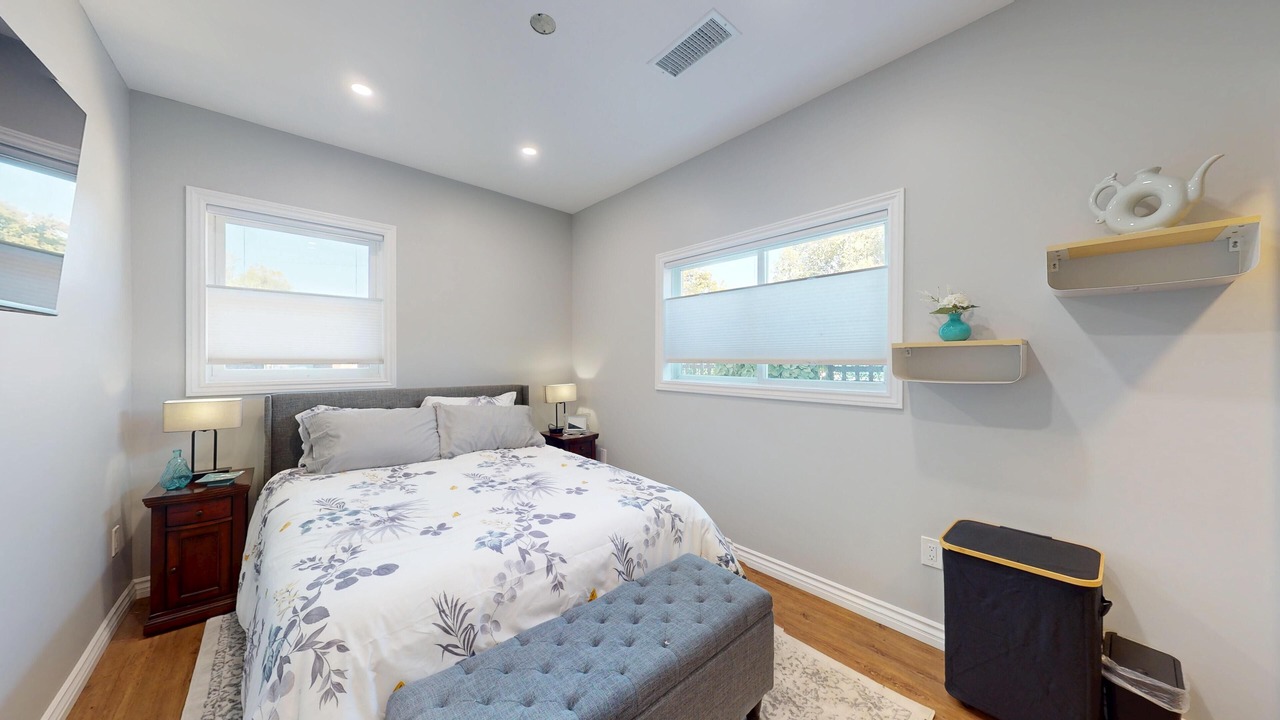 Photo of Bedroom in Burbank