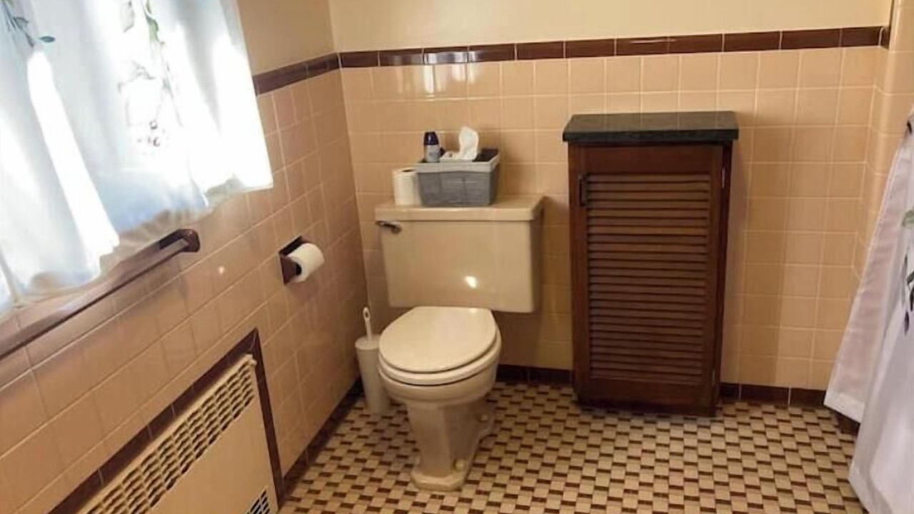 Photo of Bathroom in Parksville