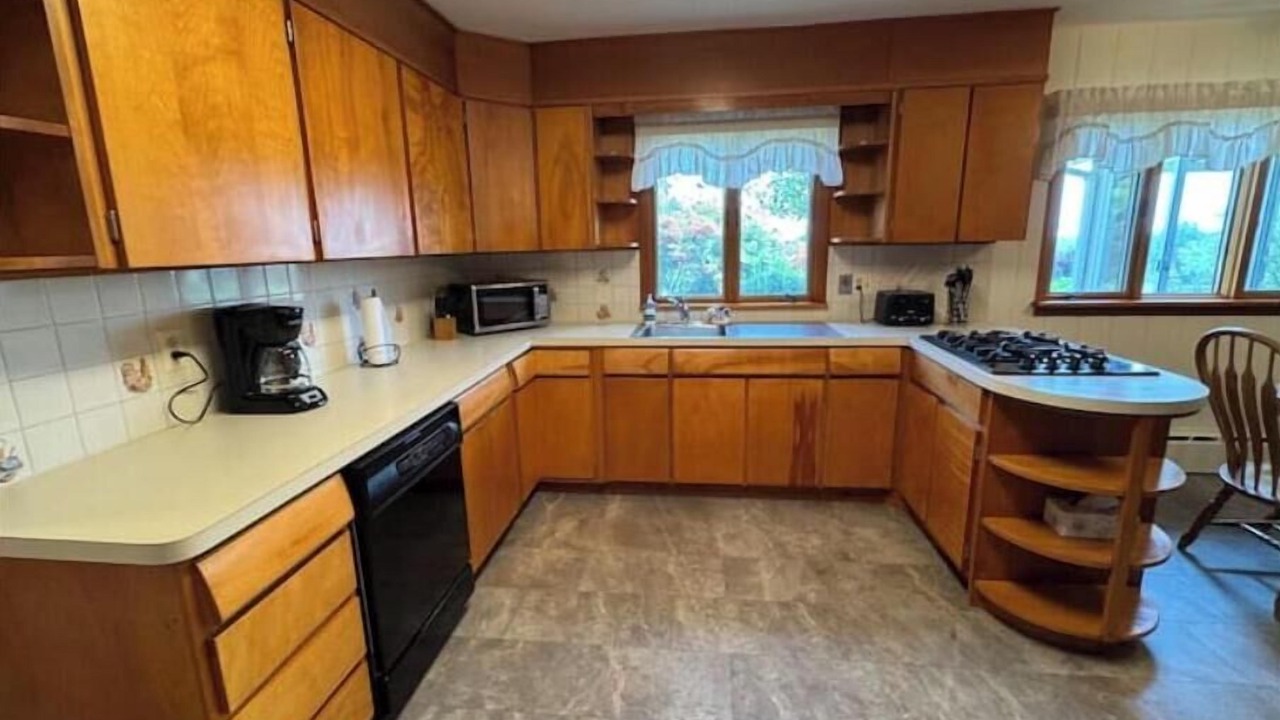 Photo of Kitchen in Parksville