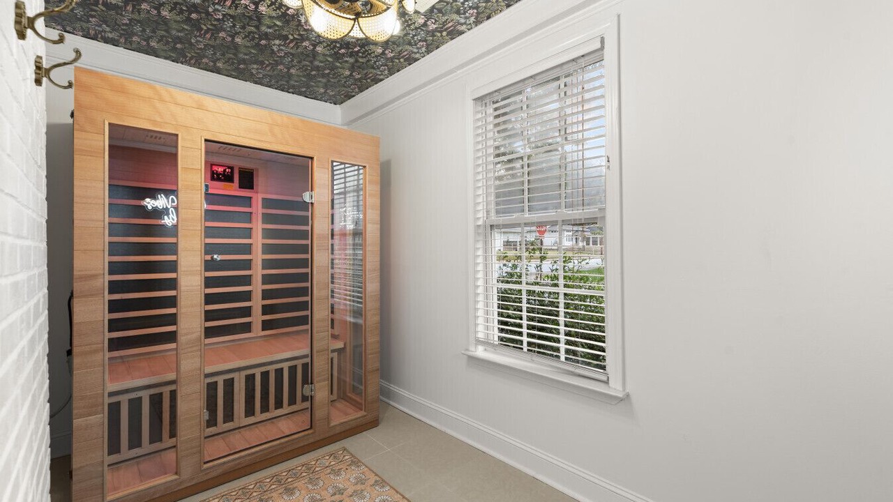 Photo of Bedroom in East Side
