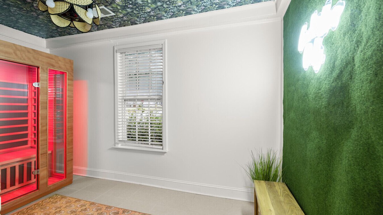 Photo of Bedroom in East Side