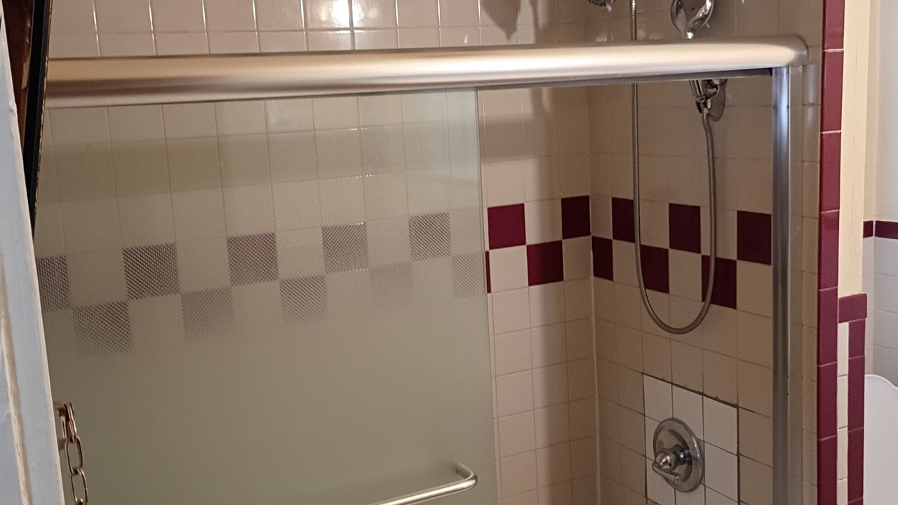 Photo of Bathroom in Irvington