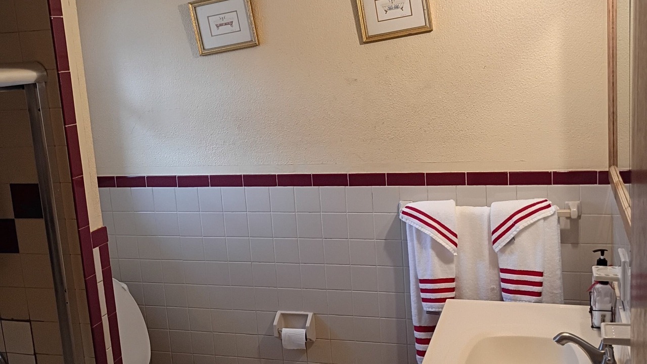 Photo of Bathroom in Irvington