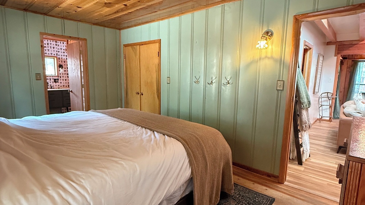 Photo of Bedroom in Greer