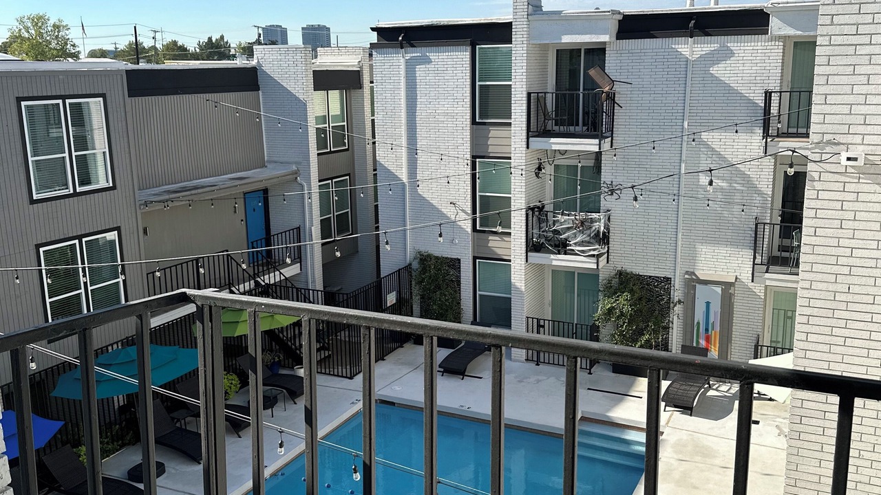 Photo of Outdoor in Oak Lawn