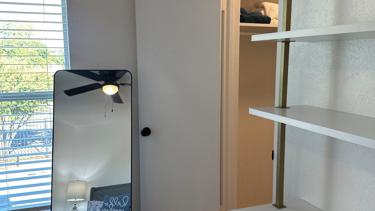 Photo of Bedroom in Oak Lawn