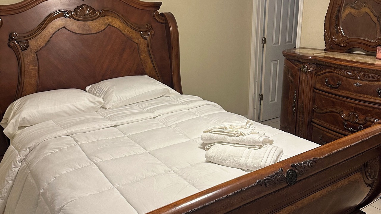 Photo of Bedroom in Kenner - Louis Armstrong International Airport