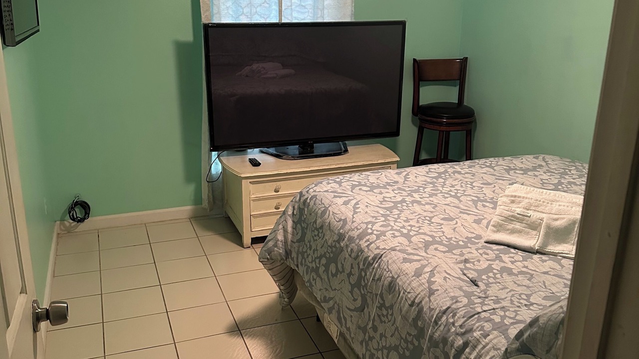 Photo of Bedroom in Kenner - Louis Armstrong International Airport