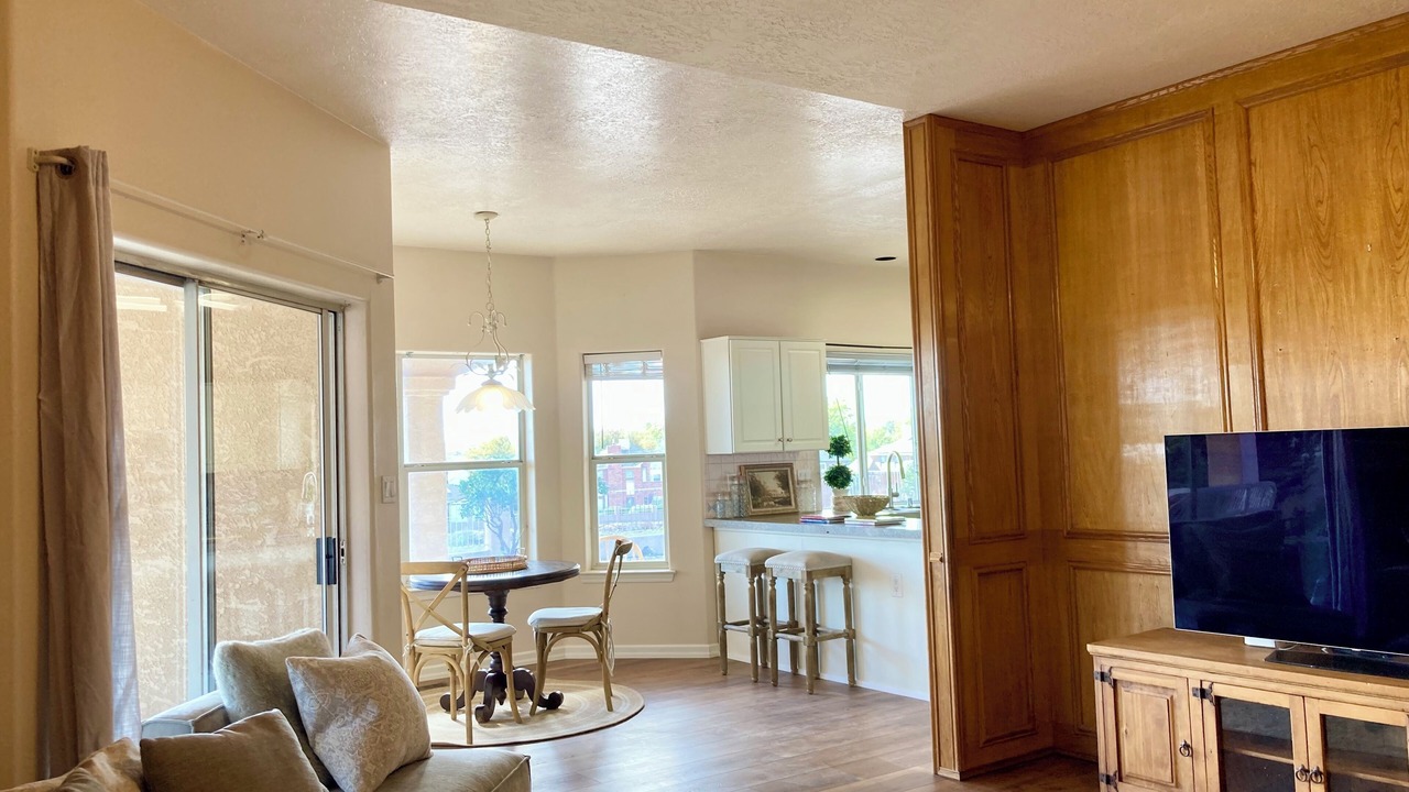 Photo of Livingroom in Rio Rancho
