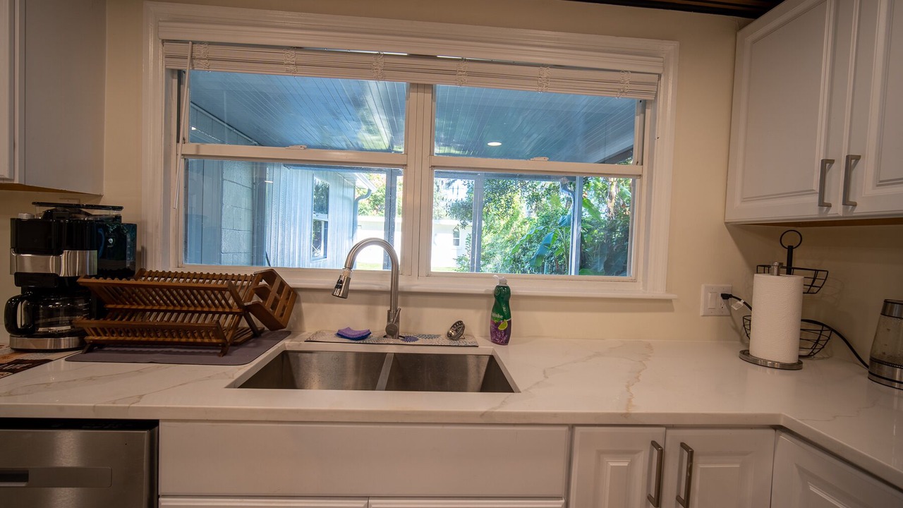 Photo of Kitchen in Broadview Manor