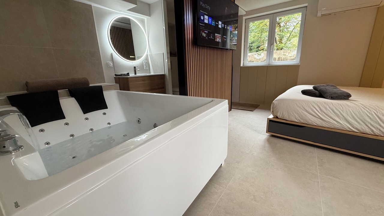 Photo of Bedroom in Riom