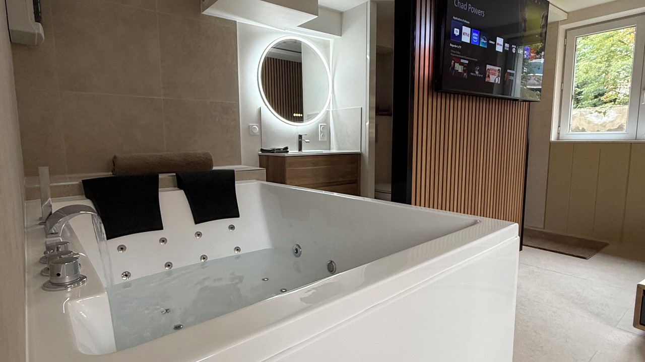 Photo of Bathroom in Riom