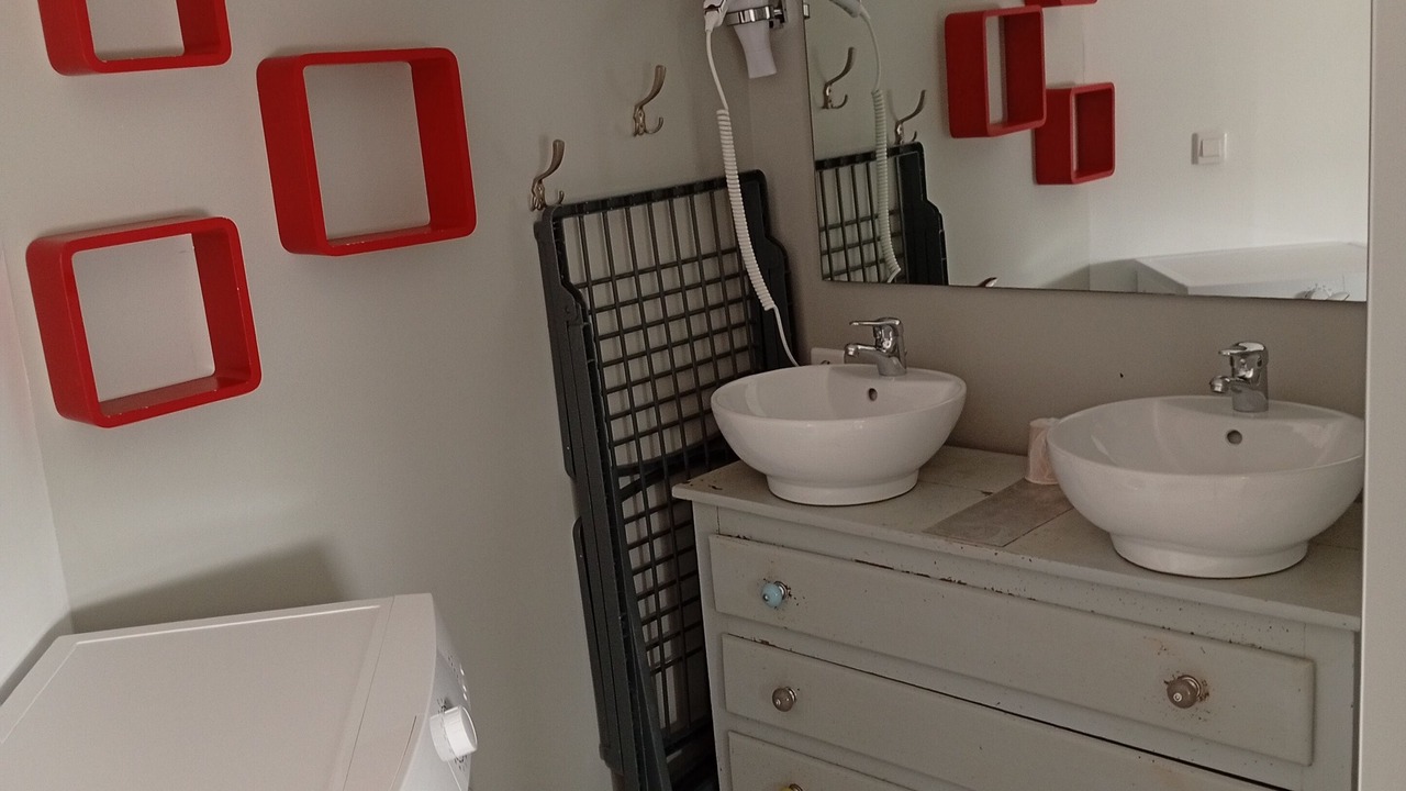Photo of Bathroom in Saint-Vincent-sur-Jard