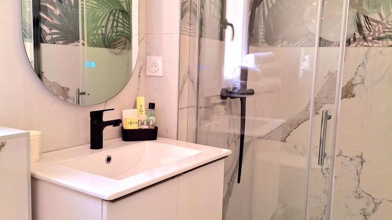 Photo of Bathroom in Sainte-Tulle