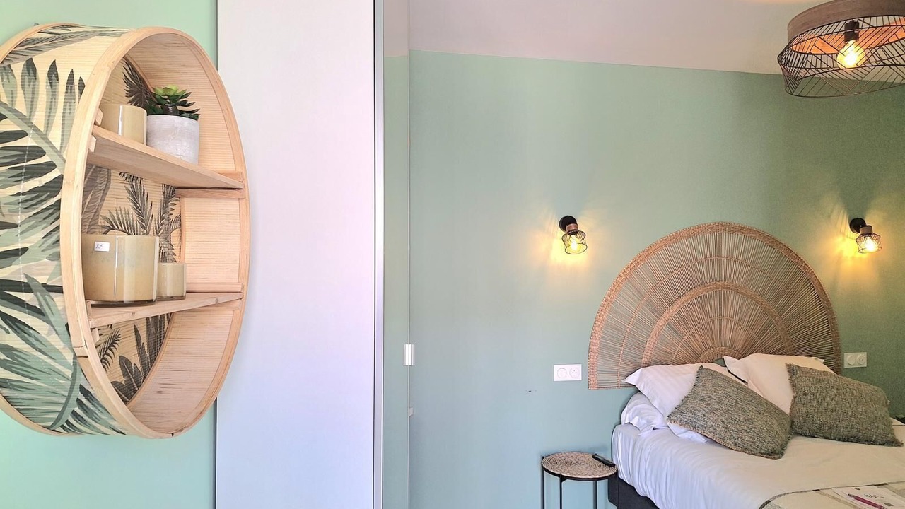 Photo of Bedroom in Sainte-Tulle