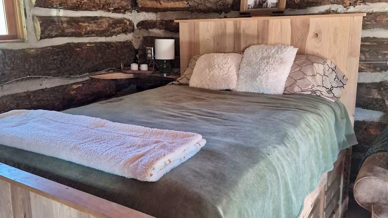 Photo of Bedroom in Ellsworth