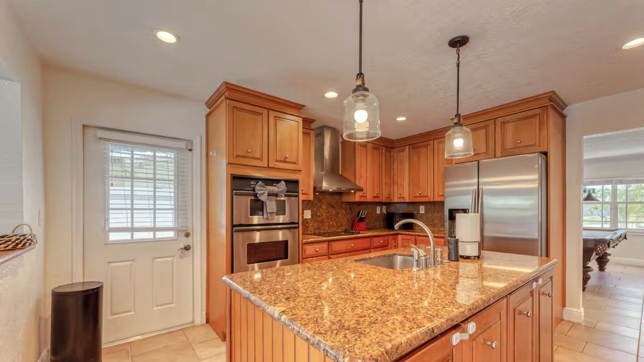 Photo of Kitchen in Oakland Park