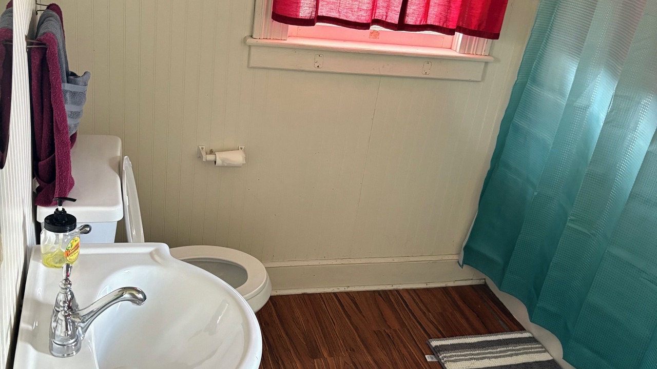 Photo of Bathroom in Garland