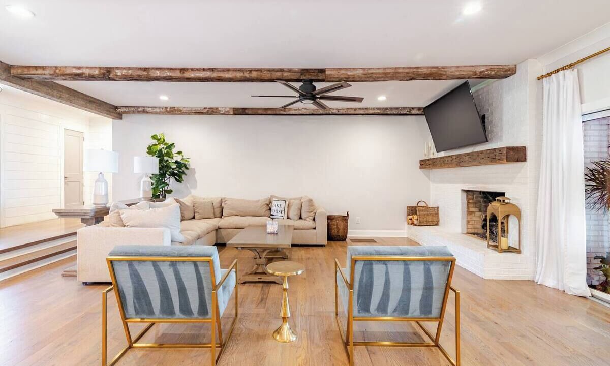 Photo of Livingroom in Cornelius