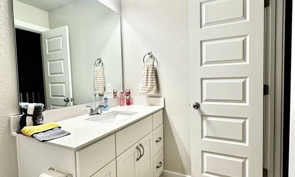 Photo of Bathroom in Elgin