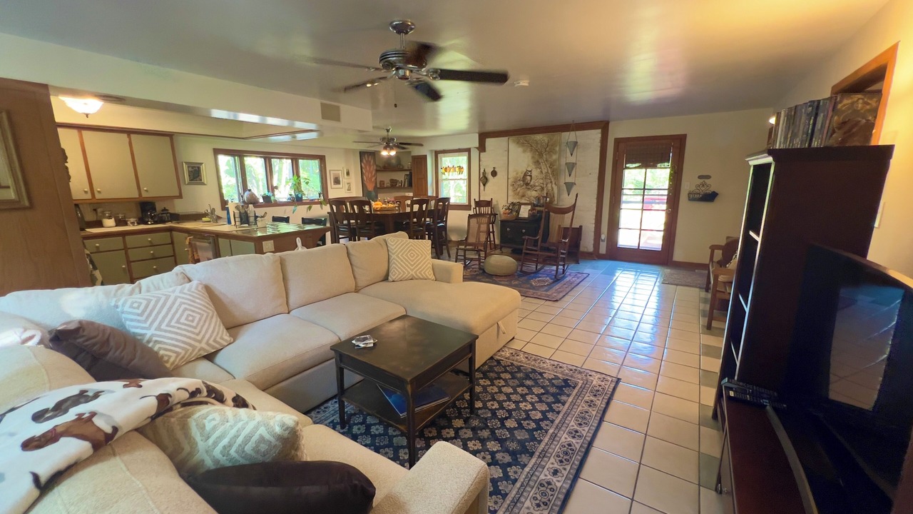 Photo of Livingroom in Wolf Creek