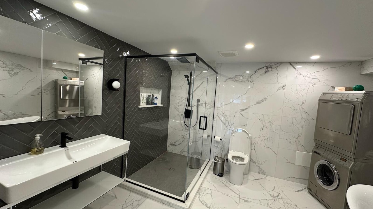 Photo of Bathroom in Laval