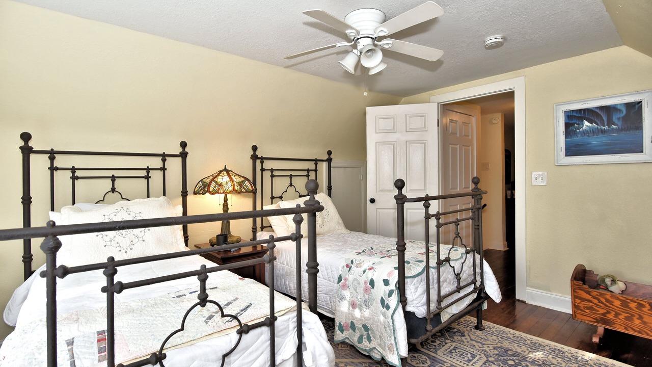 Photo of Bedroom in Cherry Street