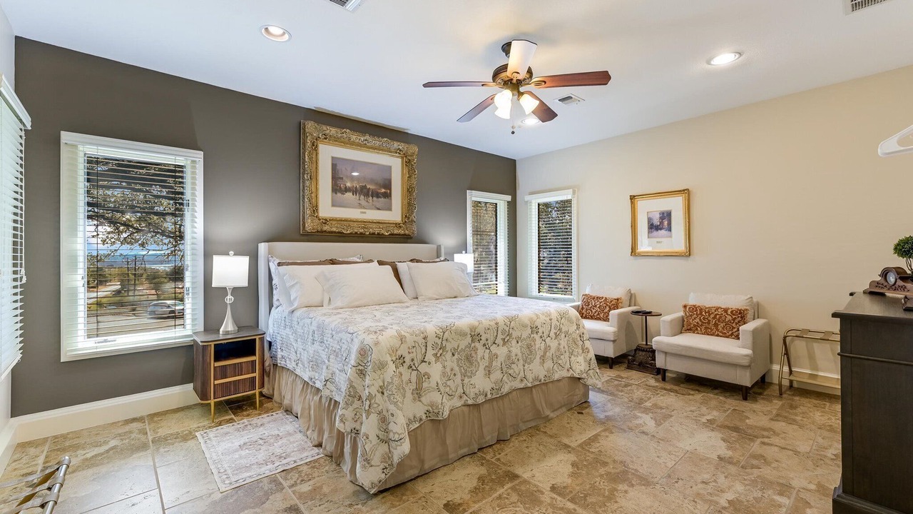 Photo of Bedroom in Barton Creek Lakeside