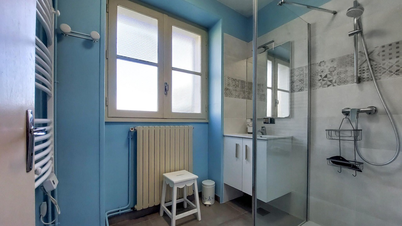Photo of Bathroom in Ceaux-en-Loudun