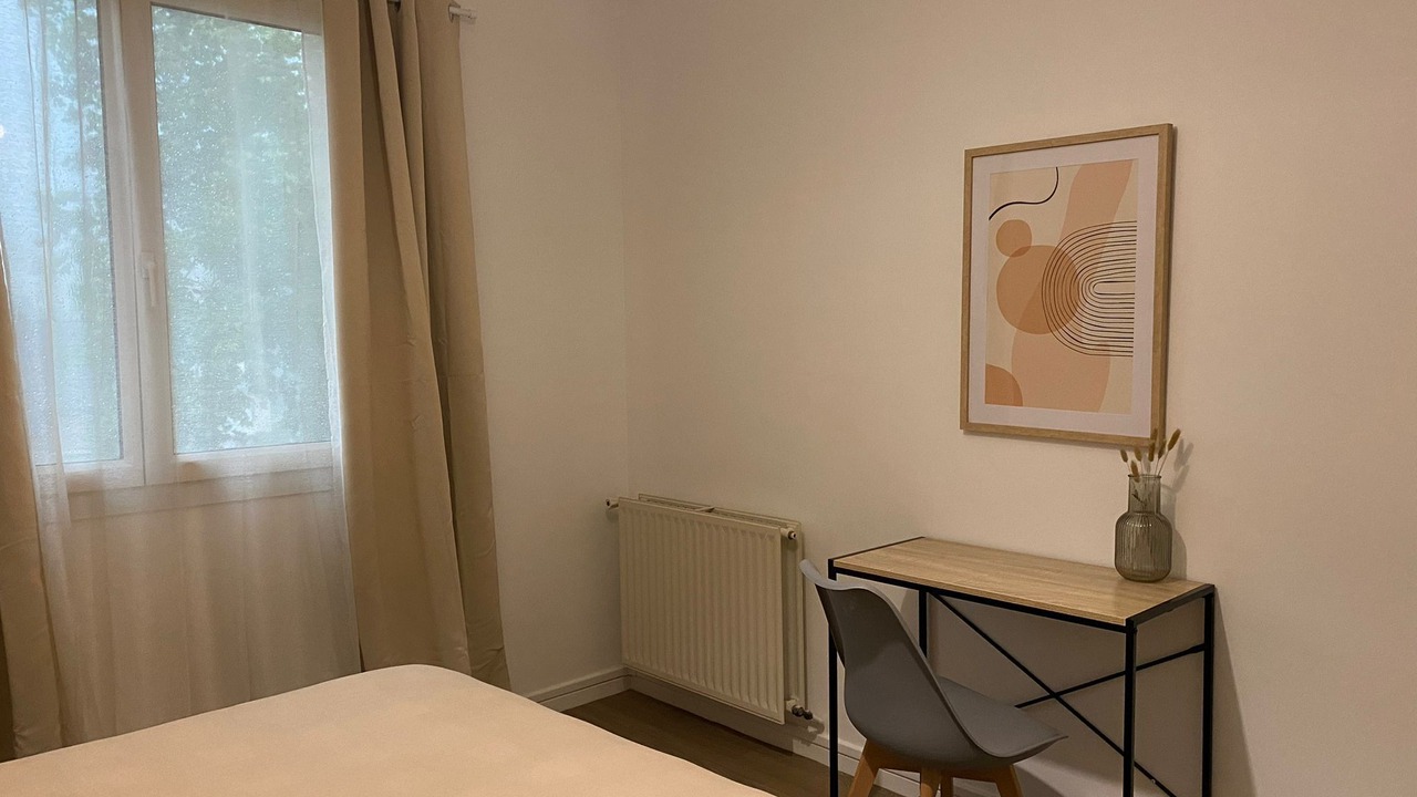 Photo of Bedroom in Evreux
