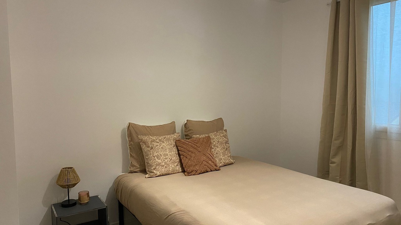 Photo of Bedroom in Evreux