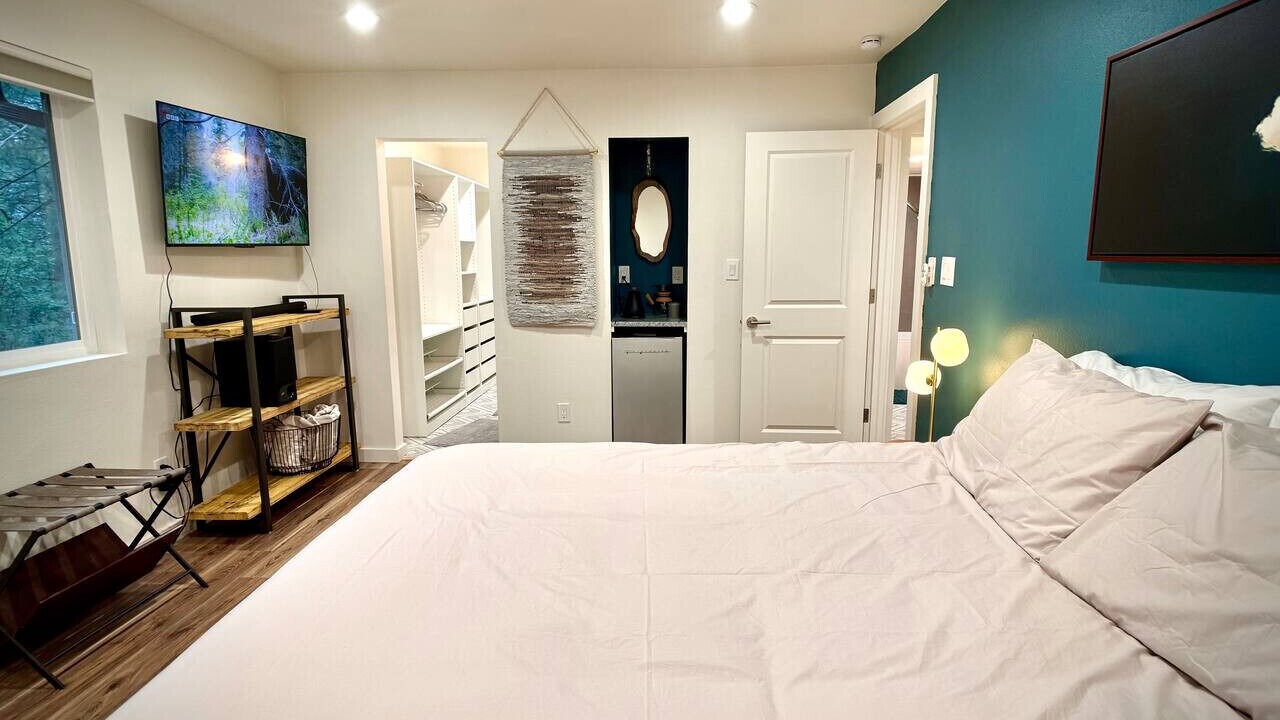 Photo of Bedroom in Swiss Manor