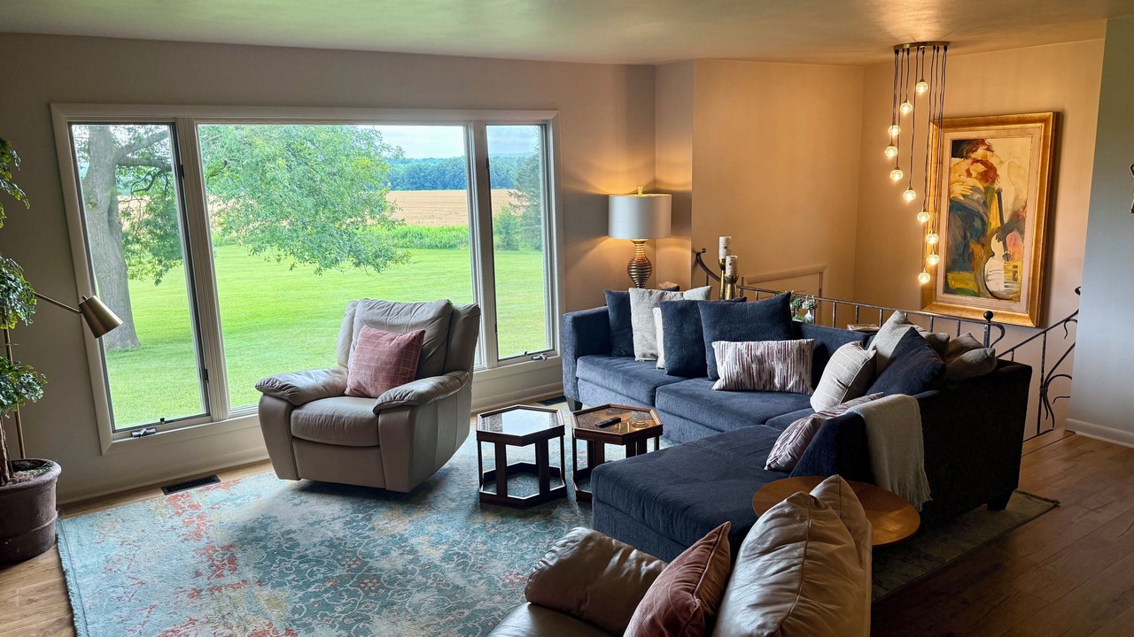 Photo of Livingroom in Ithaca