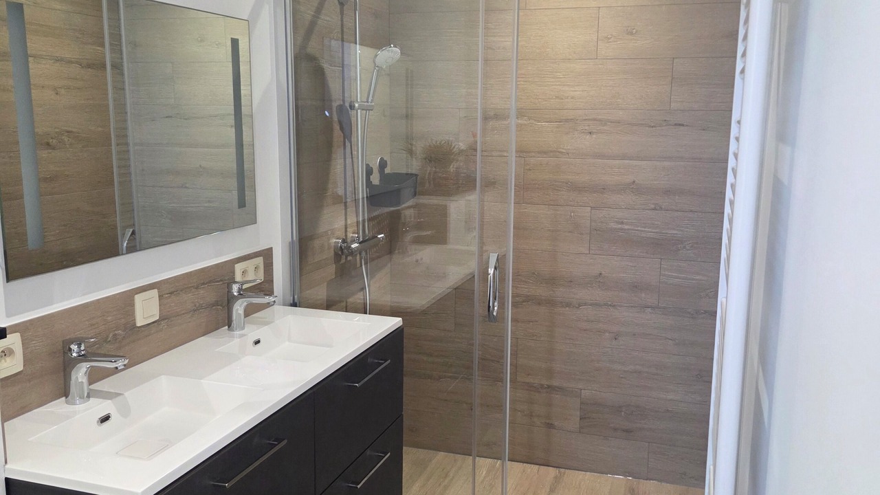 Photo of Bathroom in Givet