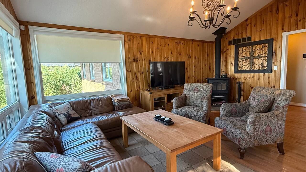 Photo of Livingroom in Ramara