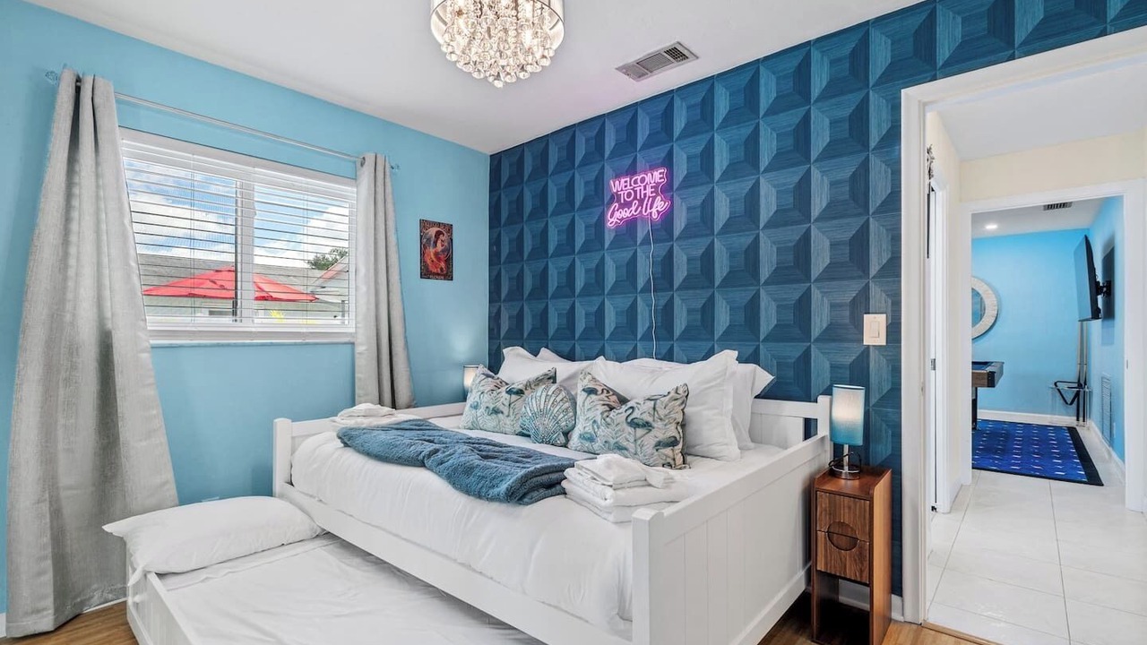 Photo of Bedroom in Golfview Harbor
