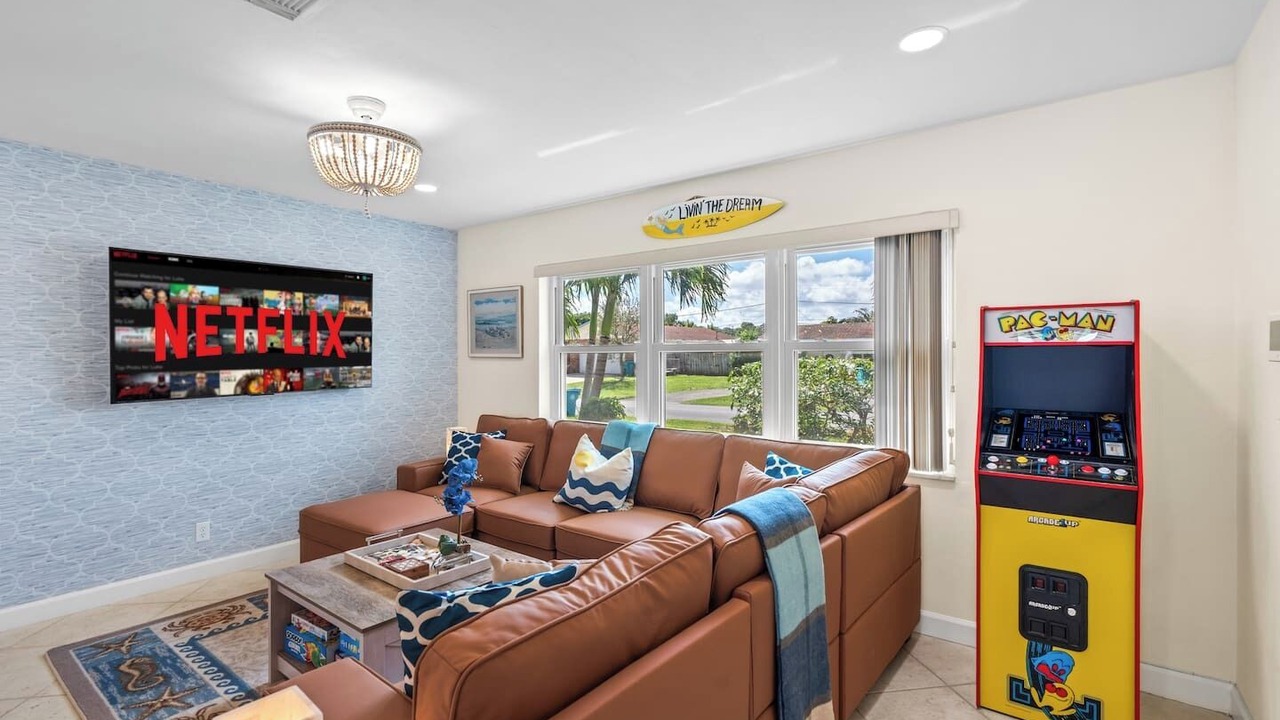 Photo of Bedroom in Golfview Harbor