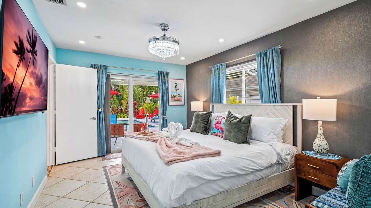 Photo of Bedroom in Golfview Harbor