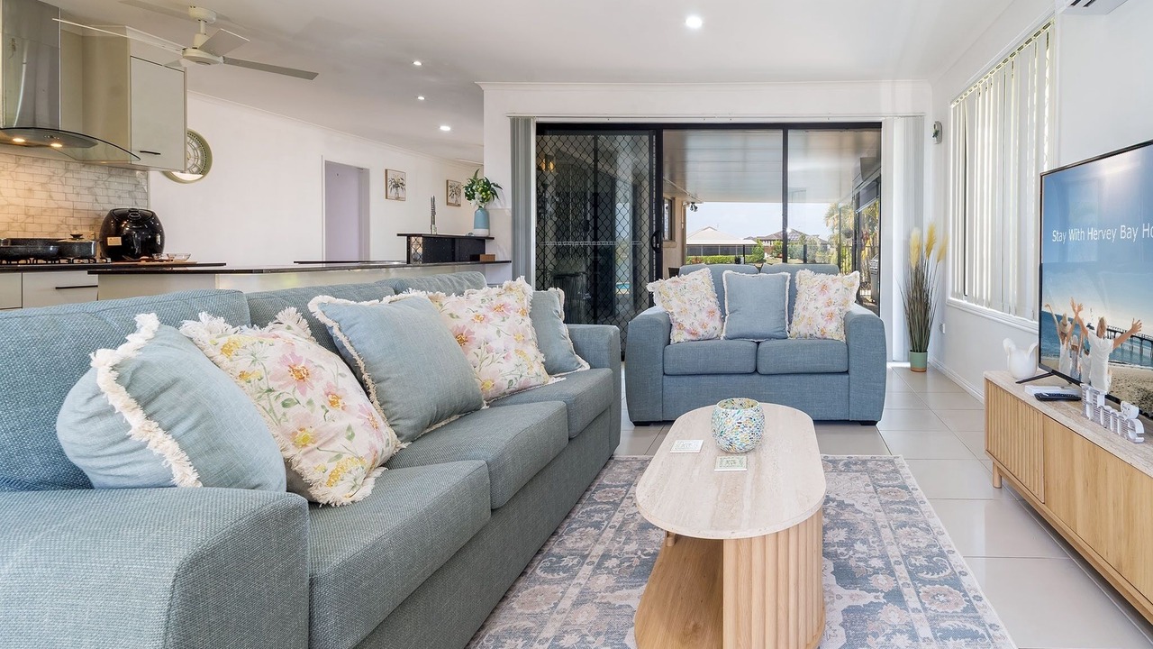 Photo of Livingroom in Eli Waters