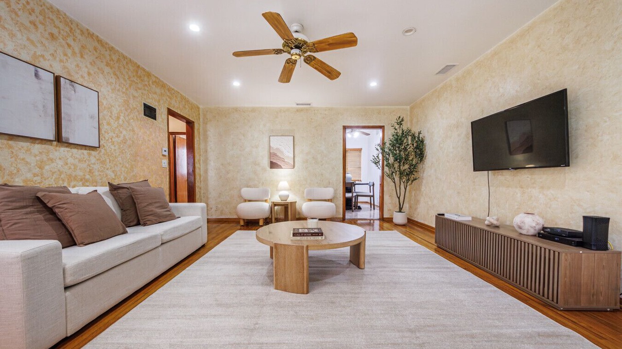 Photo of Livingroom in Pico