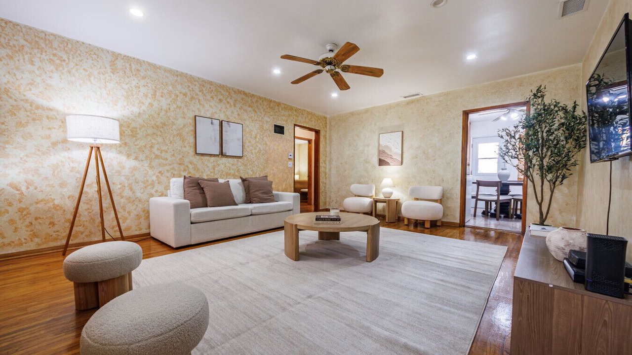 Photo of Livingroom in Pico