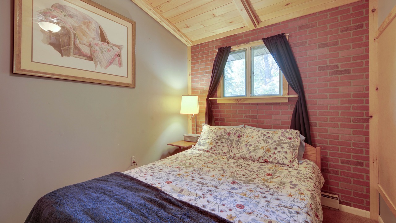 Photo of Bedroom in North Hero