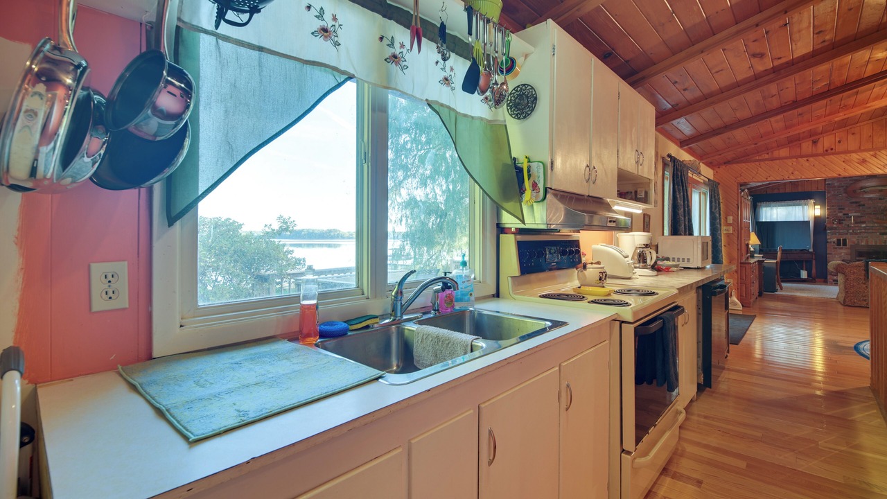 Photo of Kitchen in North Hero