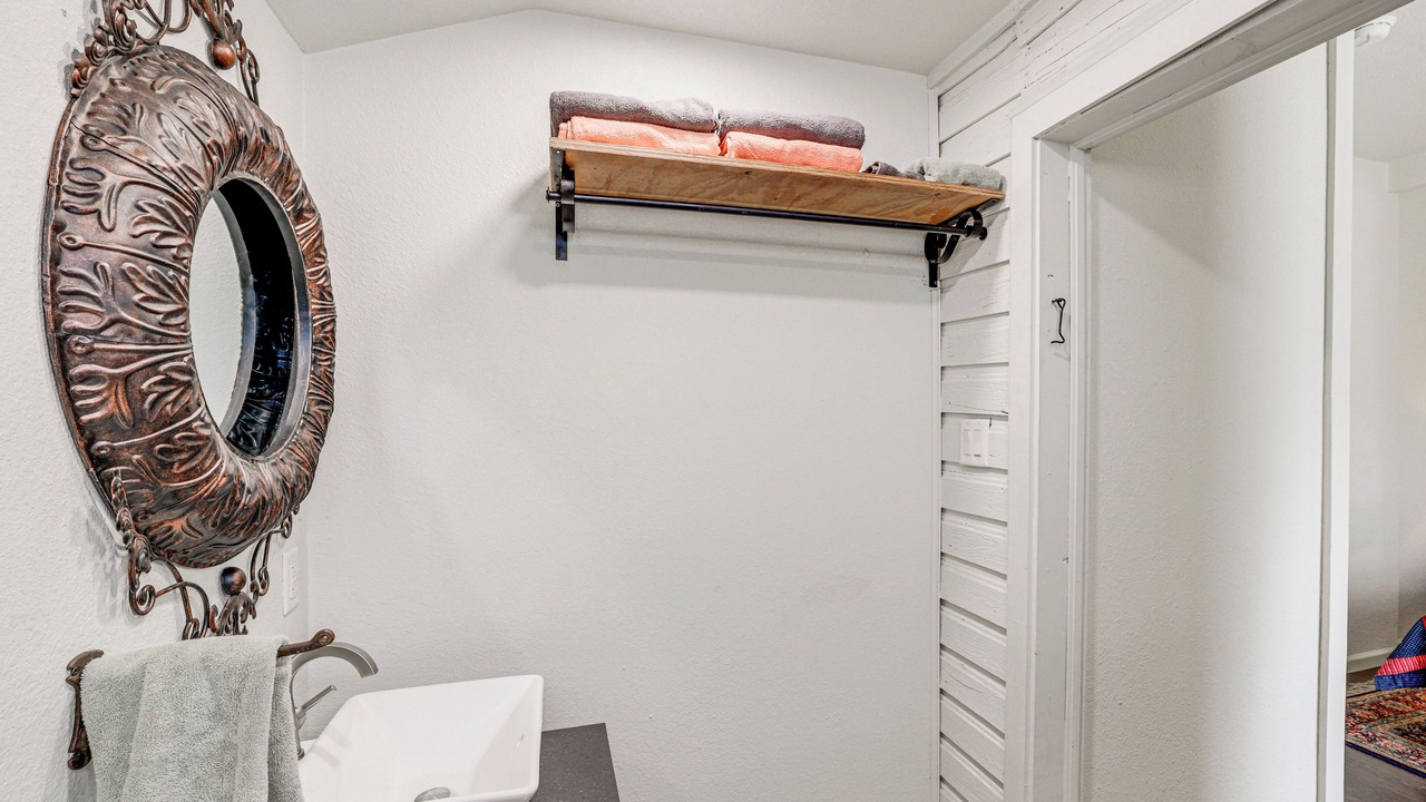 Photo of Bathroom in Jacksboro
