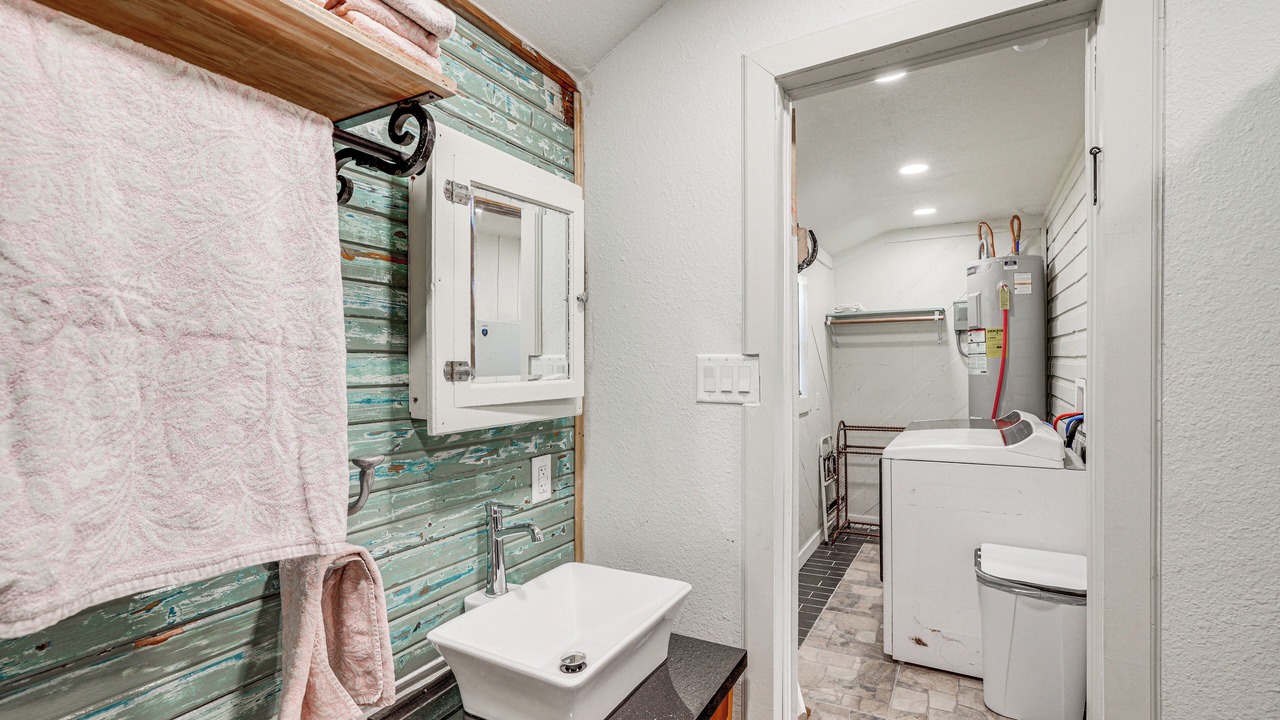 Photo of Bathroom in Jacksboro