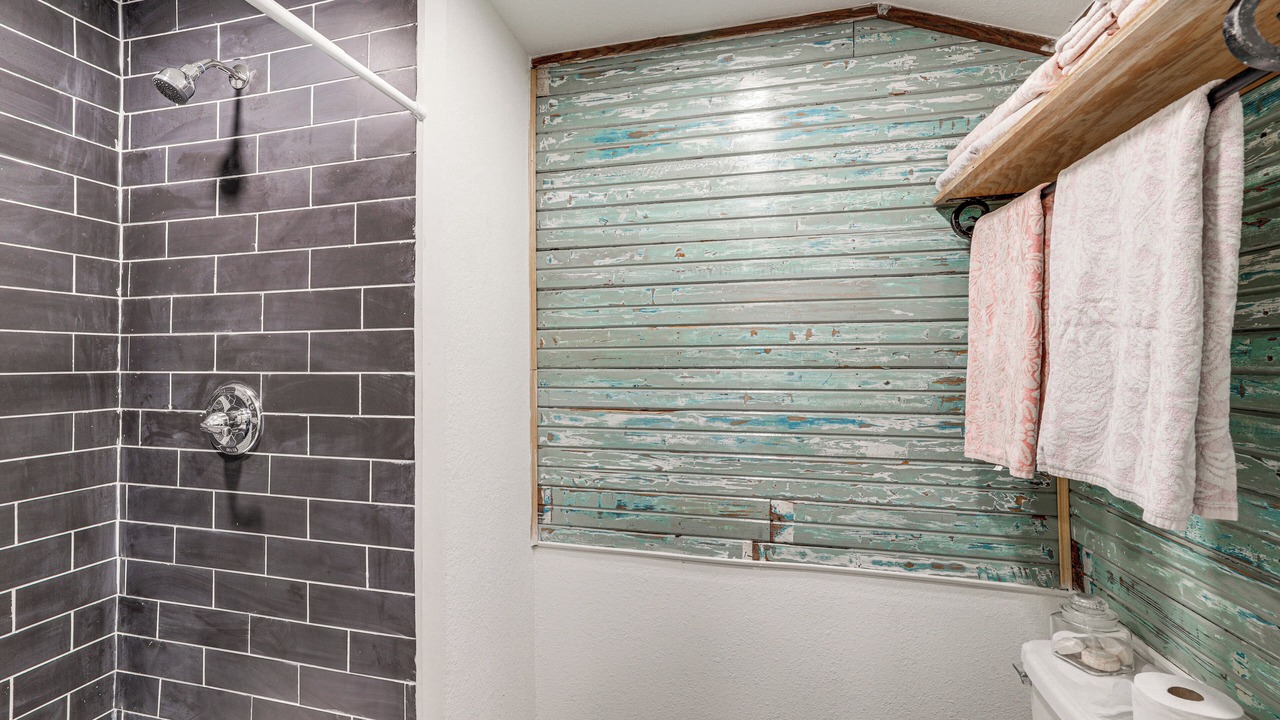 Photo of Bathroom in Jacksboro