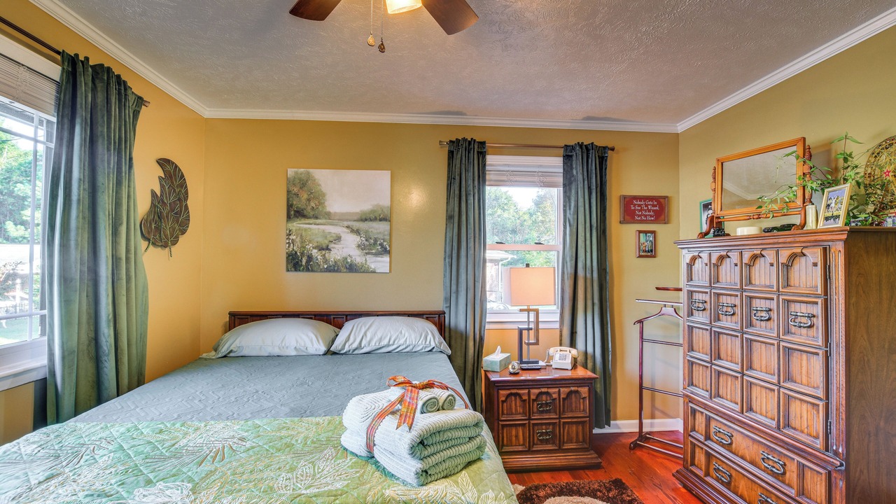 Photo of Bedroom in Pine Forest