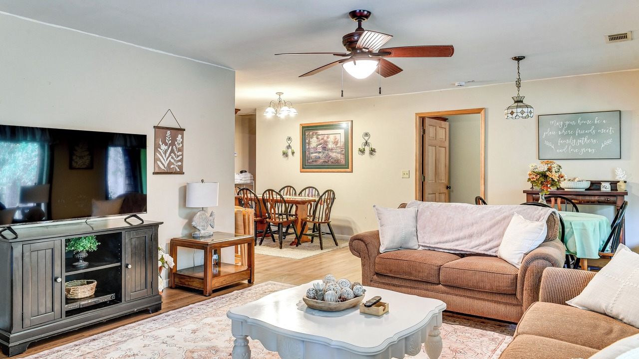 Photo of Bedroom in Eatonton