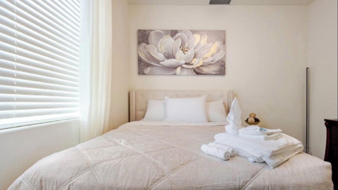 Photo of Bedroom in Raisin