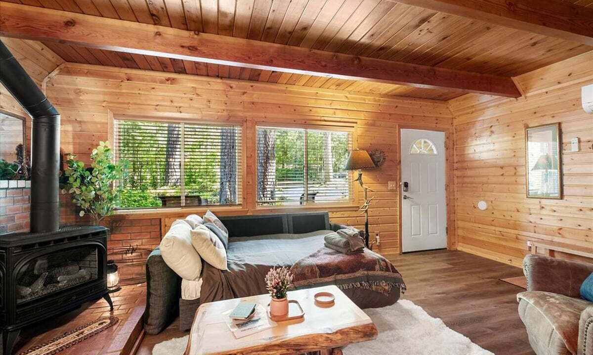 Photo of Livingroom in Paradise Estates